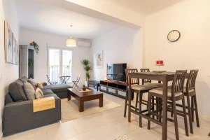 ef43d082-64dd-4c75-bb20-a266bc2b